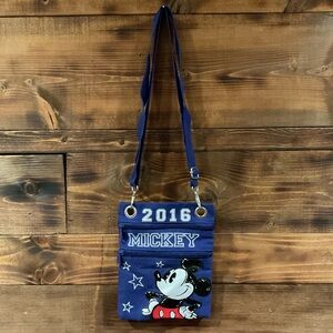 DISNEY 2016 MICKEY MOUSE Cross Body Bag Girls women’s Disneyland colorful Blue